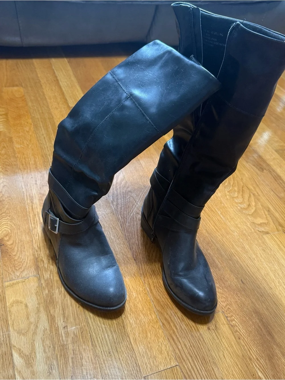 Black knee high boots with zipper  (size 7.5)